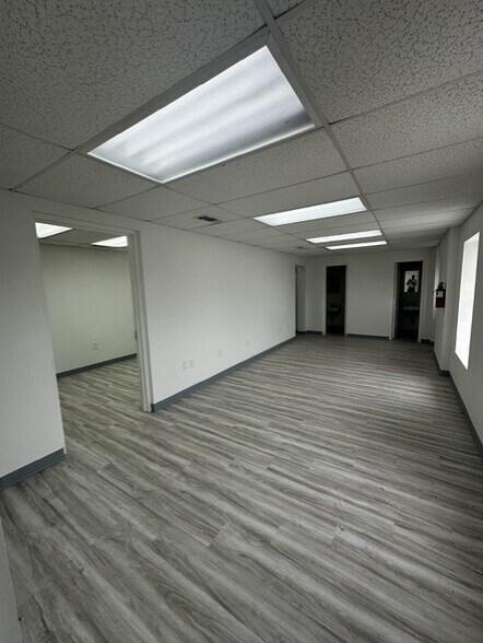 More Photos Of 218 Springfield Rd, Baton Rouge Warehouse For Sale