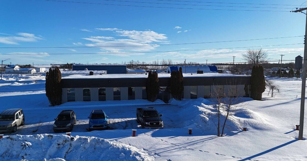 Primary Photo Of 4513 62 Av, Barrhead Industrial For Sale