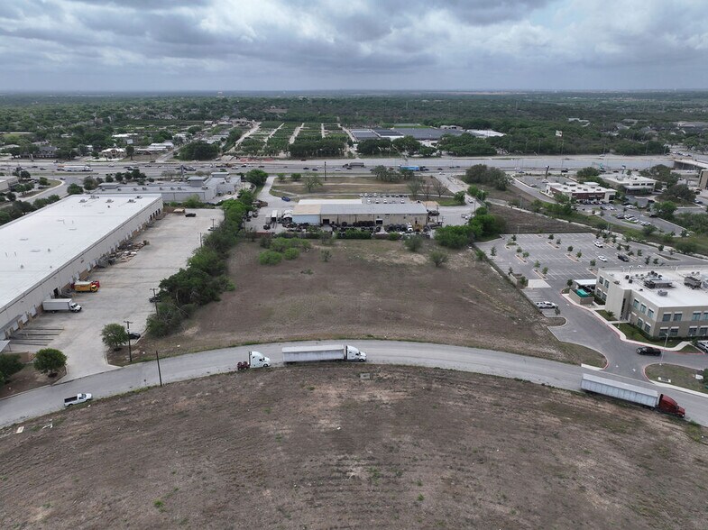More Photos Of Verde Parkway, Schertz Land For Sale