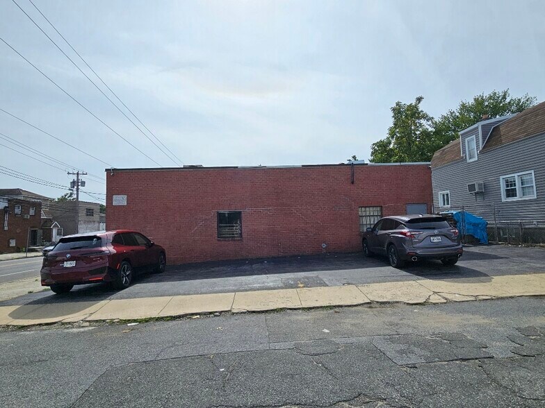 More Photos Of 454 Meacham Ave, Elmont Warehouse For Sale