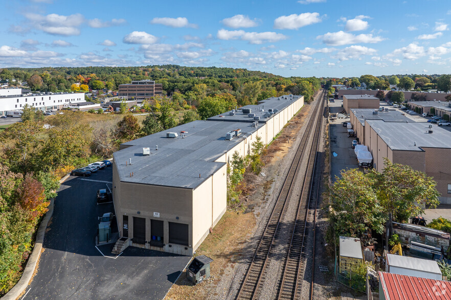 Primary Photo Of 117 Beaver St, Waltham Warehouse For Lease