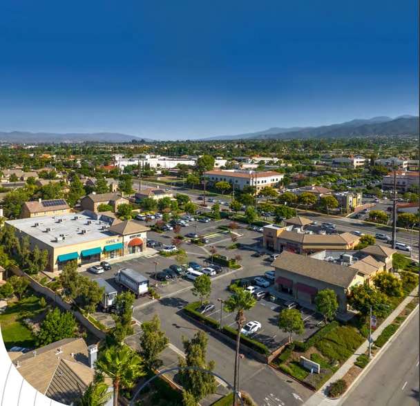 More Photos Of 175 E Ontario Ave, Corona Restaurant For Lease