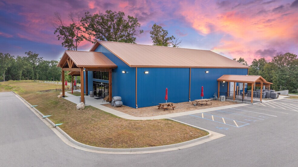 More Photos Of 100 Grand Vintners Lane, Lake Ozark Winery Vineyard For Sale