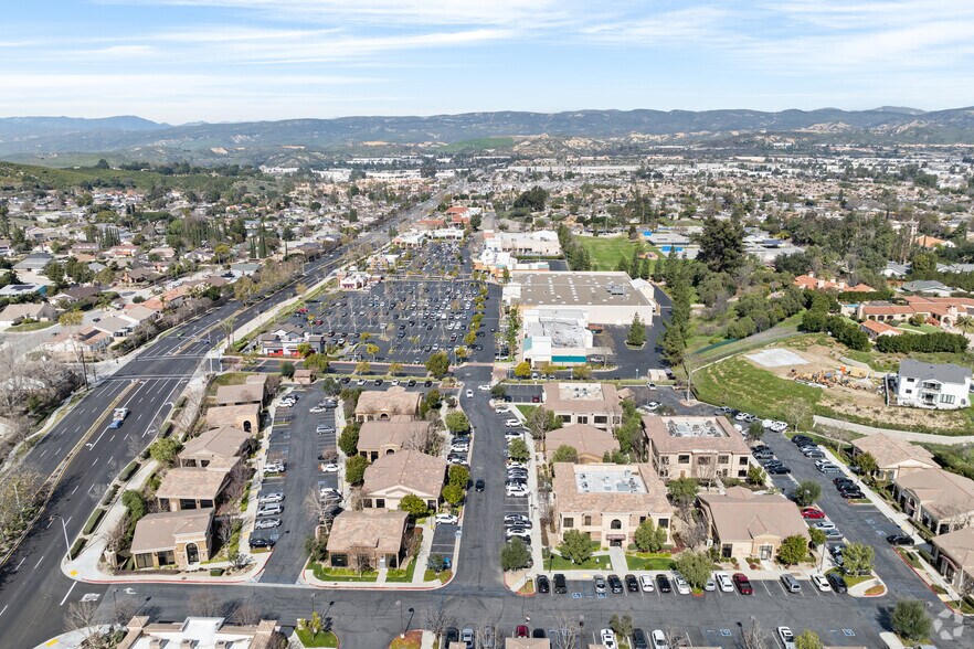 More Photos Of 1175 Swallow Ln, Simi Valley Medical For Lease