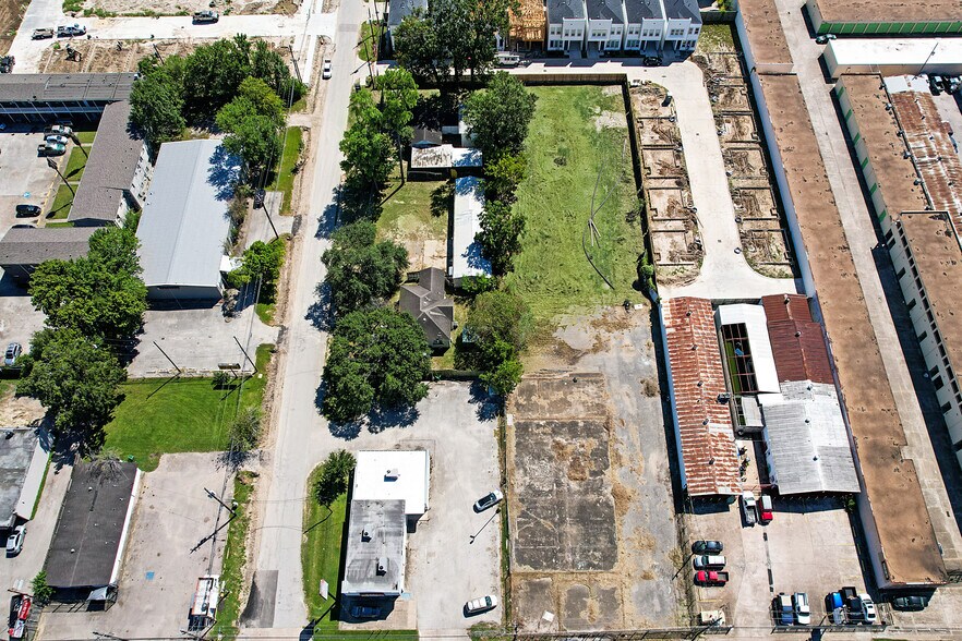 More Photos Of 7709 Long Point Rd, Houston Land For Sale