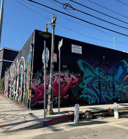 More Photos Of 651 Anderson St, Los Angeles Showroom For Sale