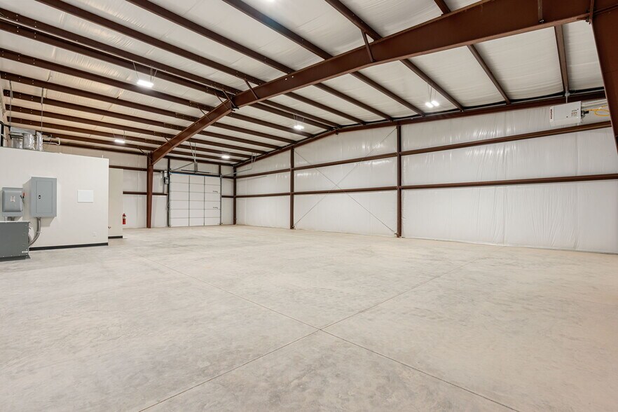More Photos Of 2351 W 850 N, Cedar City Warehouse For Lease