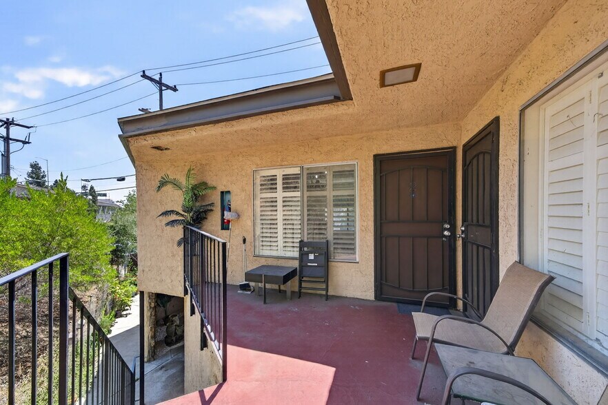 More Photos Of 1459 Stanley Ave, Glendale Apartments For Sale