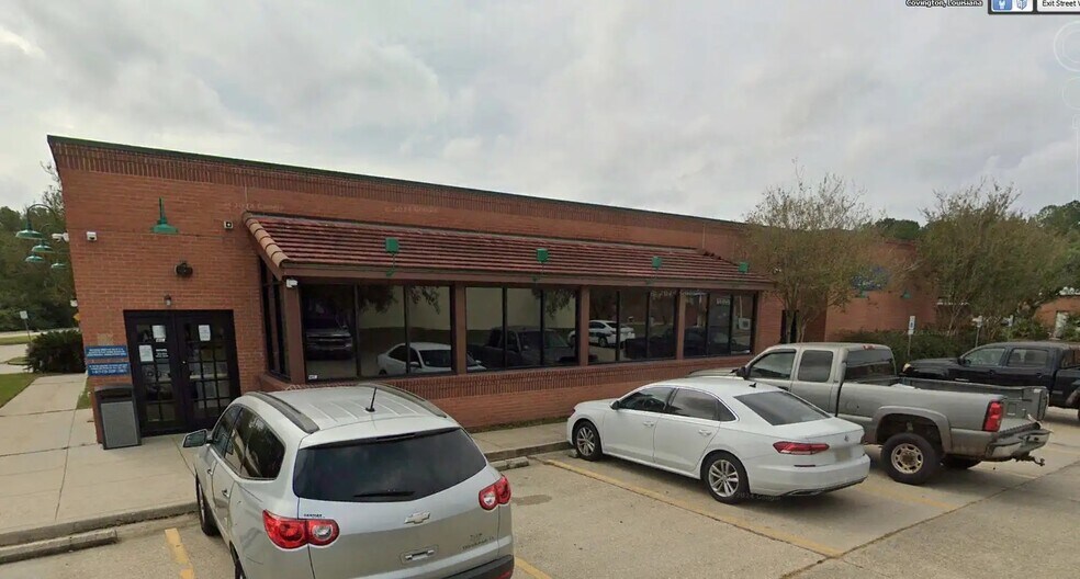 More Photos Of 301 N Highway 190, Covington Unknown For Lease