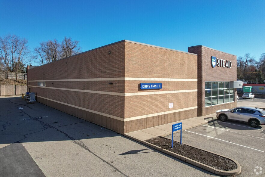 More Photos Of 7345 Saltsburg Rd, Penn Hills Drugstore For Lease