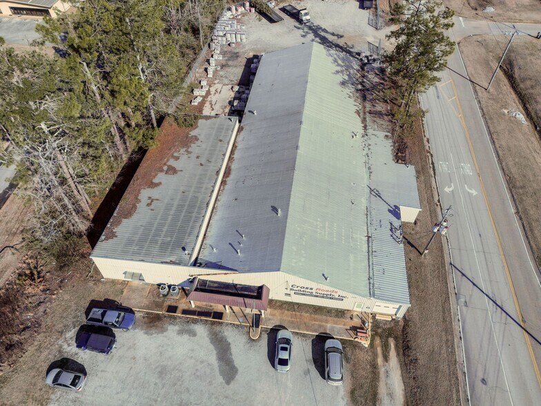 More Photos Of 2750 S Harper Rd, Corinth Manufacturing For Sale