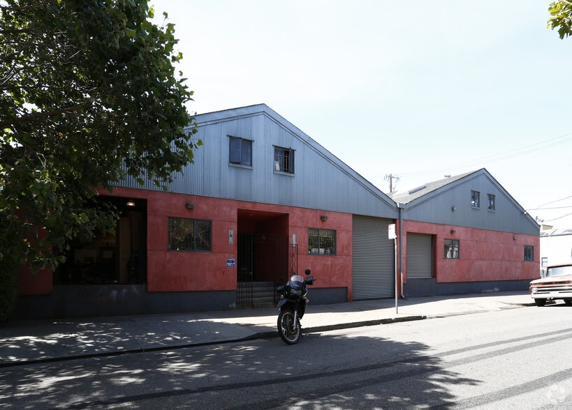 More Photos Of 2894 Ettie St, Oakland Distribution For Lease