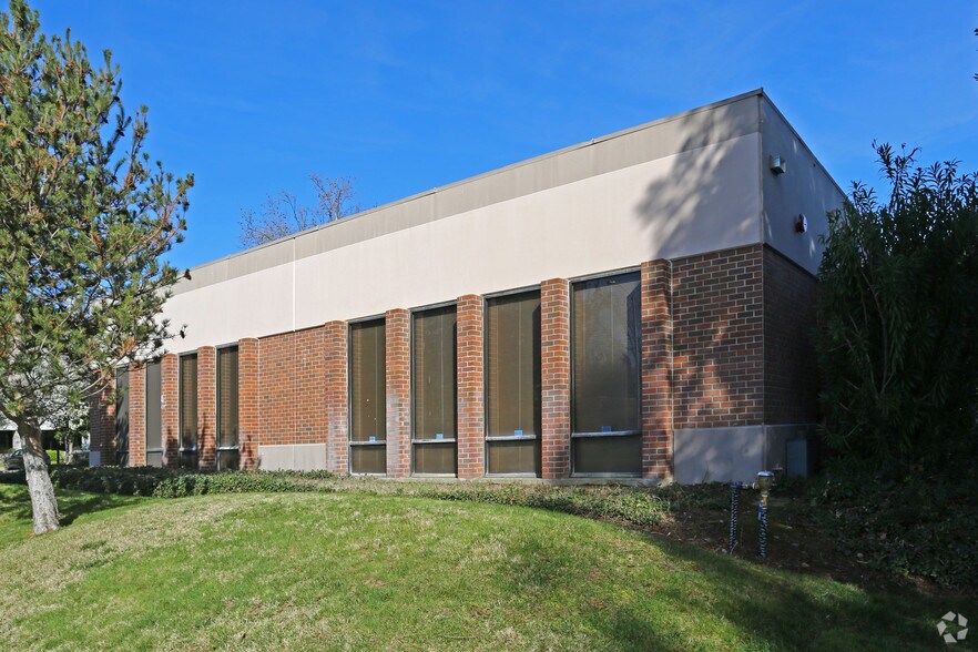 More Photos Of 2999 Gold Canal Dr, Rancho Cordova Industrial For Sale