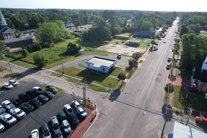 More Photos Of 202 Broad st, Hemingway Office For Sale