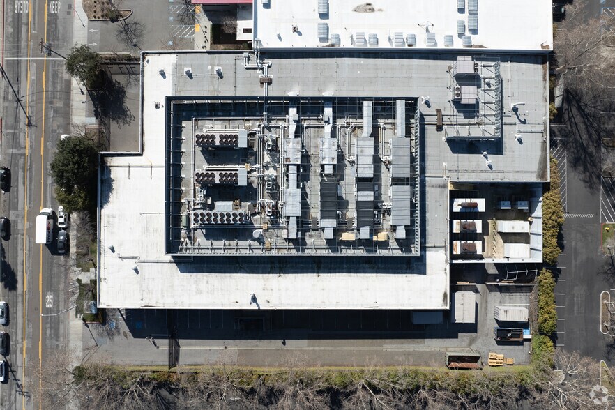 More Photos Of 3030 Corvin Dr, Santa Clara Service For Sale