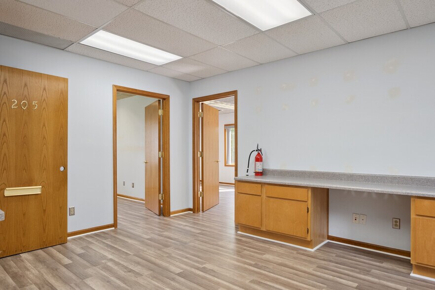 More Photos Of 1181 N Milford Rd, Milford Medical For Lease