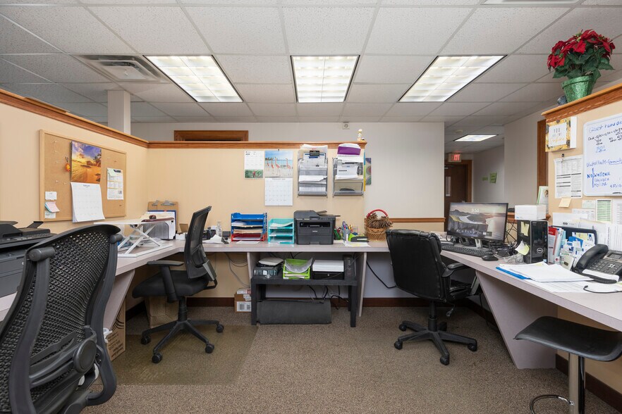 More Photos Of 6631 Main St, Buffalo Medical For Lease