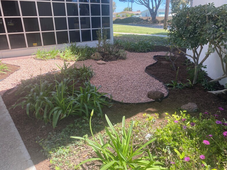 More Photos Of 1741 Fiske Pl, Oxnard Warehouse For Sale
