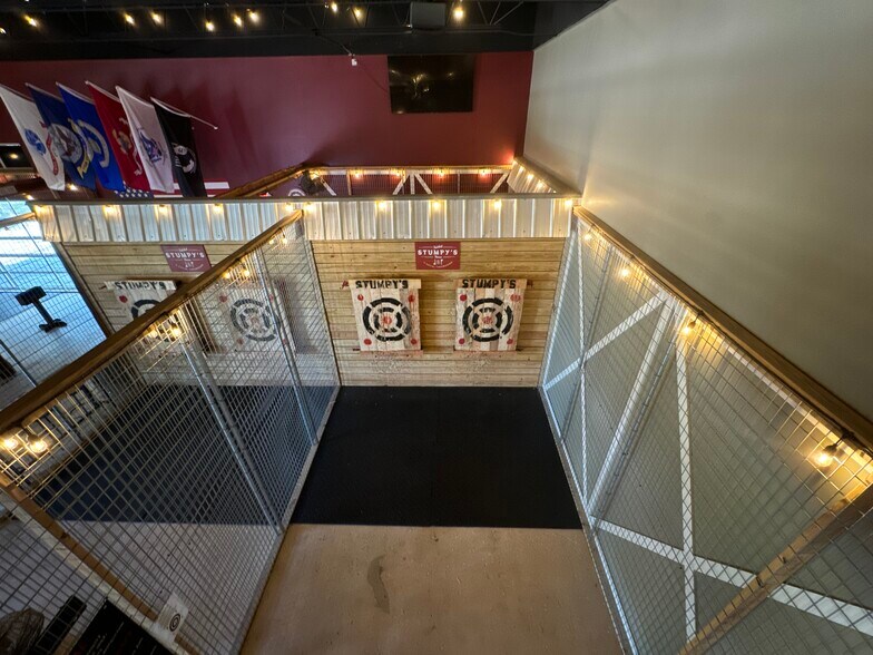 More Photos Of 201 E Center St, Tarpon Springs Bar For Lease