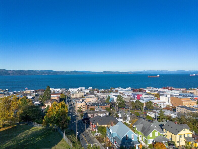 More Photos Of 811 Franklin Ave, Astoria Multifamily For Sale