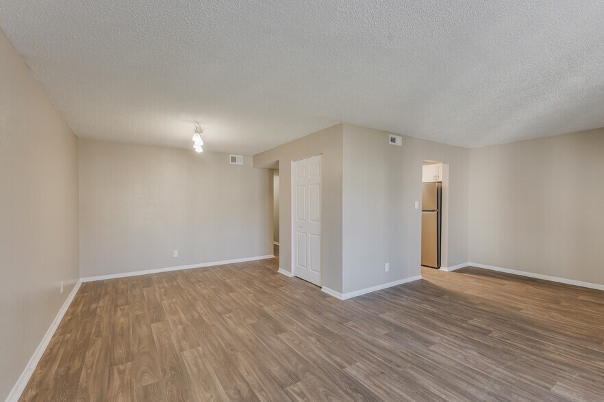 More Photos Of 2690 Drew St, Clearwater Apartments For Sale
