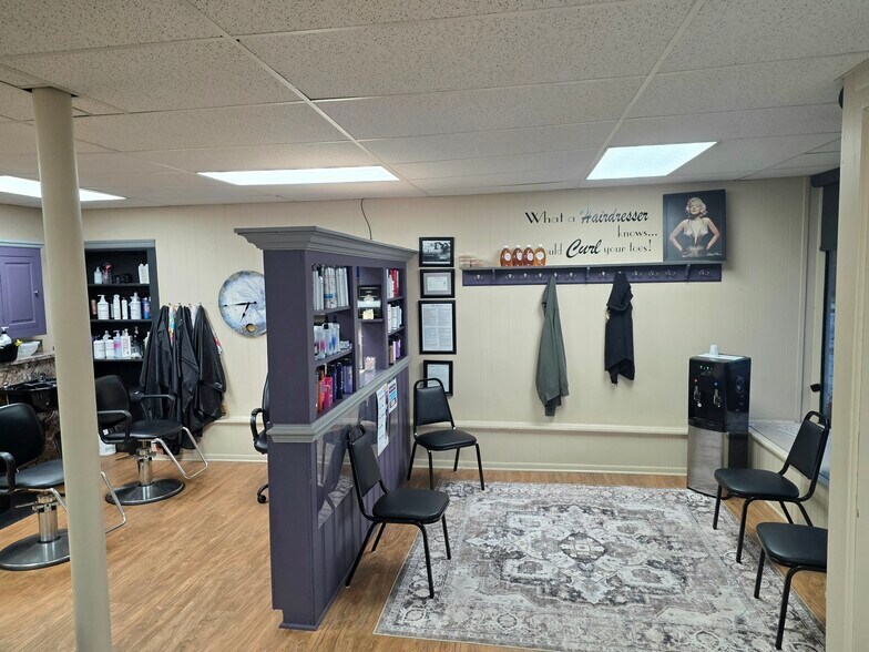 More Photos Of 105 E Mansfield St, Bucyrus General Retail For Sale