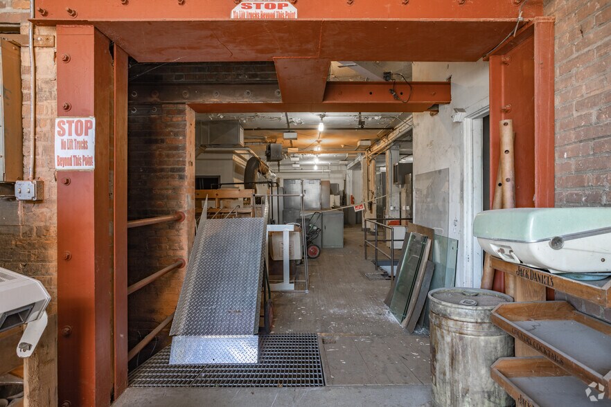 More Photos Of 1873 E 55th St, Cleveland Warehouse For Sale
