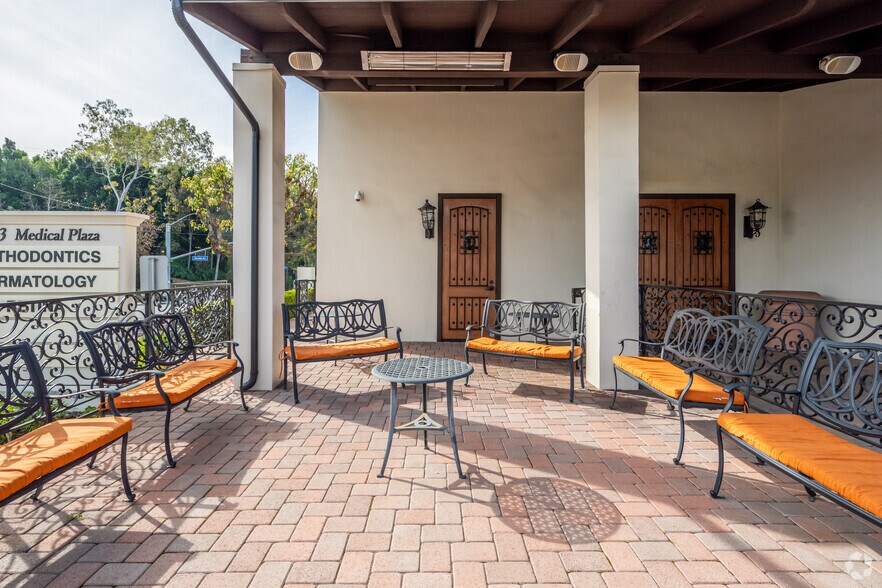 More Photos Of 333 W Bastanchury Rd, Fullerton Medical For Lease