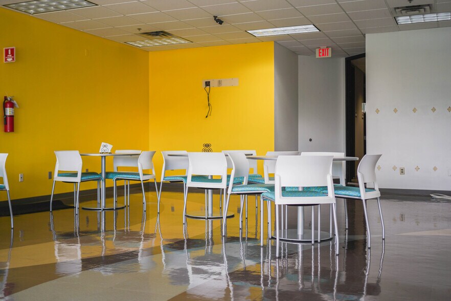 More Photos Of 6601 Park of Commerce Blvd, Boca Raton Coworking Space