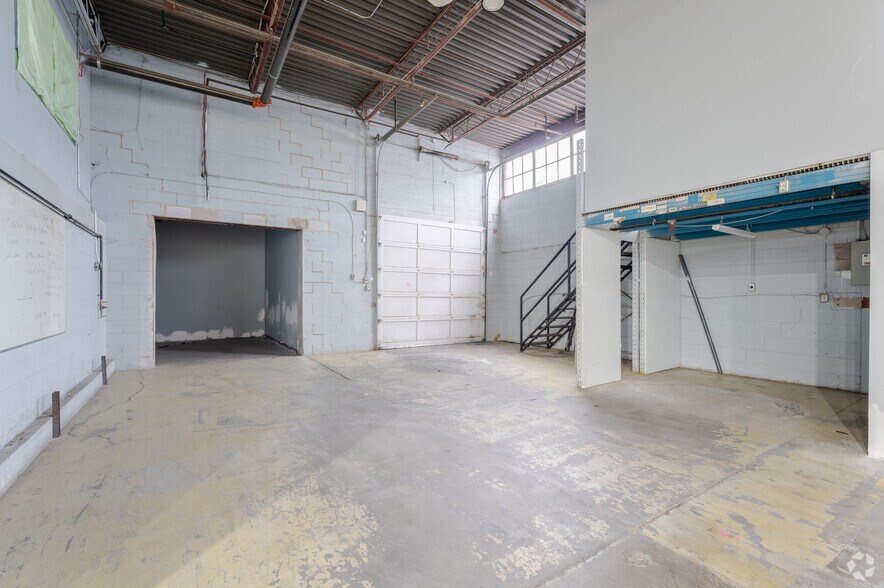 More Photos Of 25 Tangiers Rd, Toronto Service For Lease
