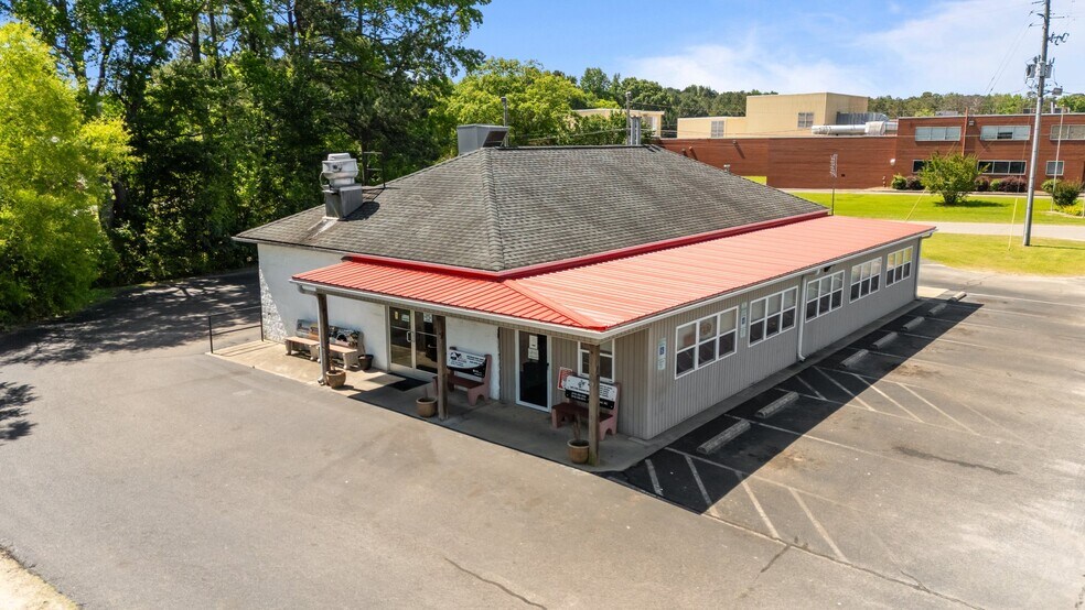 Primary Photo Of 120 Bank St, Sanford Restaurant For Sale