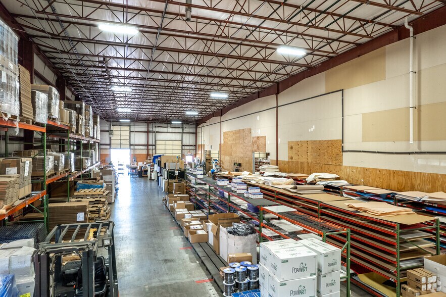 More Photos Of 360 Steel Way, Lancaster Warehouse For Lease
