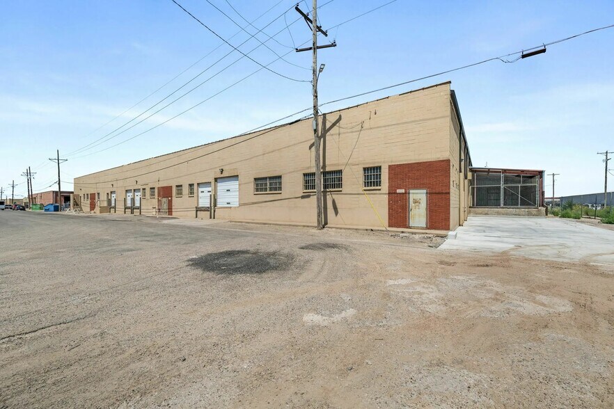 Primary Photo Of 907 SE 2nd Ave, Amarillo Warehouse For Lease
