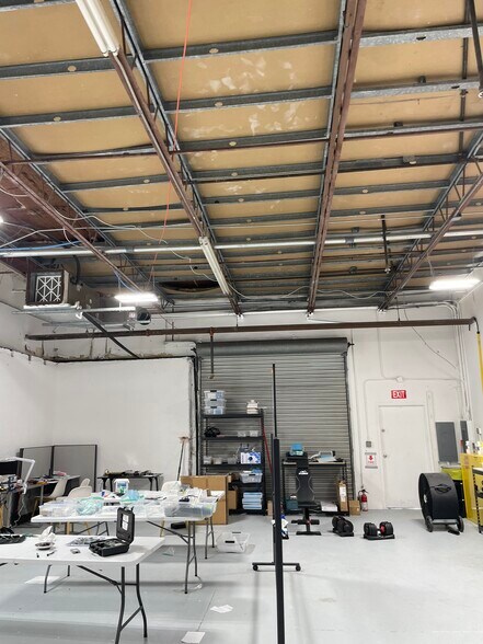 More Photos Of 6011 Benjamin Rd, Tampa Light Distribution For Lease