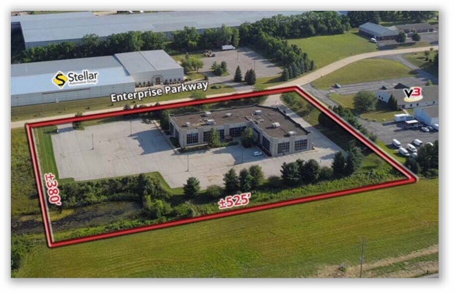 More Photos Of 4940 Enterprise Pky, Seville Office For Sale