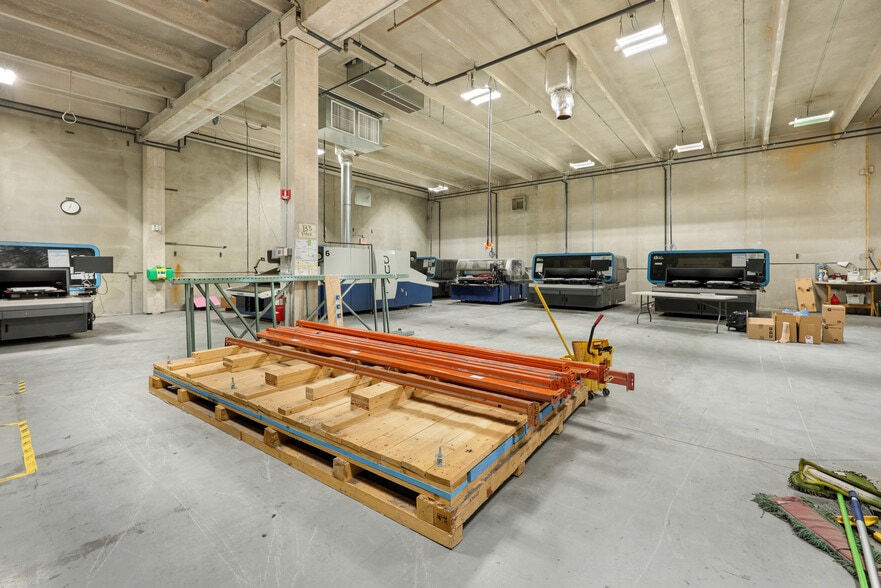 More Photos Of 945 Industrial Dr S, Sauk Rapids Manufacturing For Sale