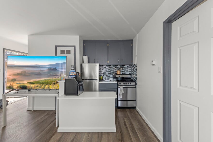 More Photos Of 52 Cleveland Ave, San Jose Apartments For Sale