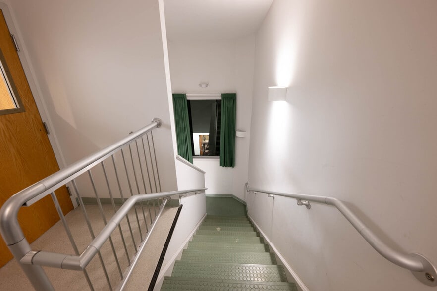 More Photos Of 706 Grape St, Whitehall Medical For Sale