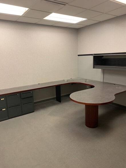 More Photos Of 122 E College Ave, Appleton Office For Sale