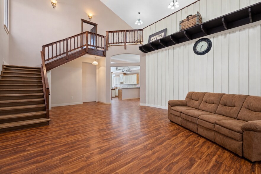 More Photos Of 40082 County Road 591, Jay Apartments For Sale
