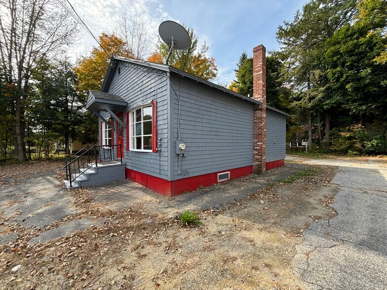 More Photos Of 107 Water Street, Farmington Office For Sale