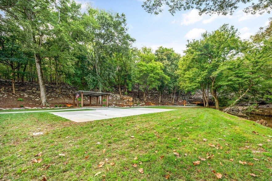 More Photos Of 4201 Pleasant Valley Rd, Union Grove Restaurant For Sale