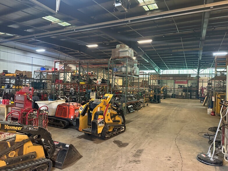 More Photos Of 1815 Morrissey Dr, Bloomington Warehouse For Sale