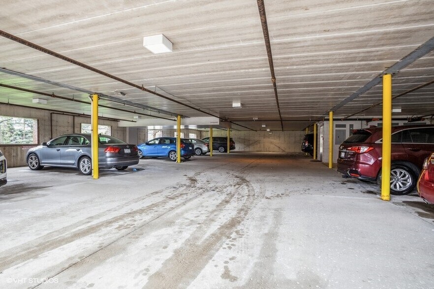 More Photos Of 1150 W Northwest Hwy, Mount Prospect Office For Sale