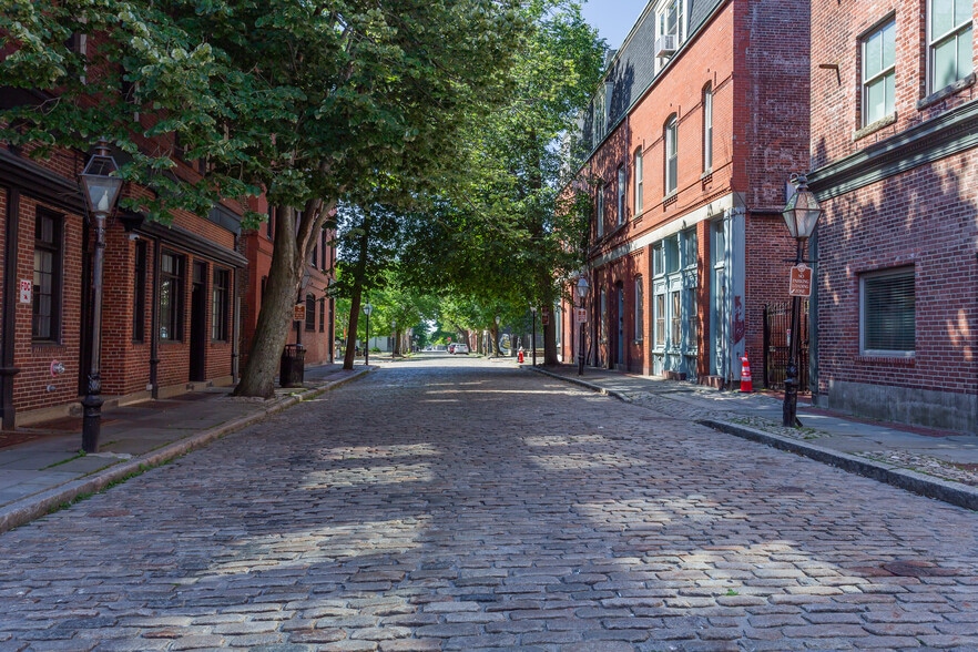 More Photos Of 5 Dover St, New Bedford Office Residential For Sale