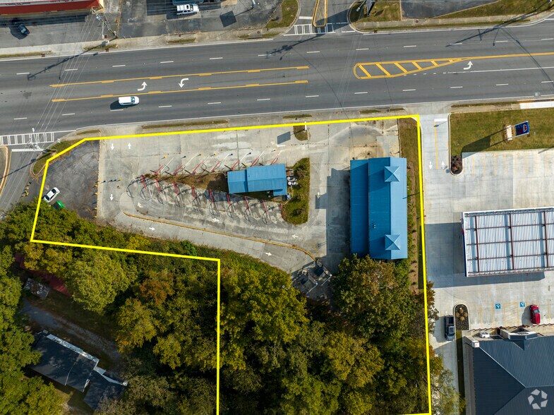 More Photos Of 605 S Wall St, Calhoun Carwash For Sale