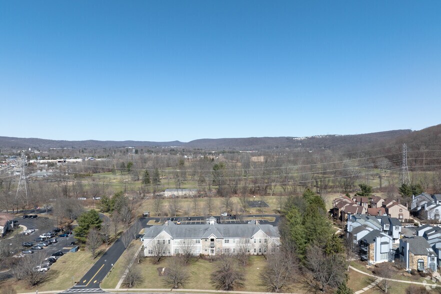 More Photos Of 1 Edgeview Dr, Hackettstown Office For Lease