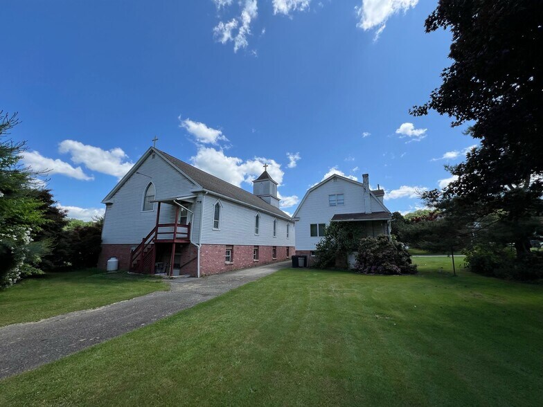 More Photos Of 20 St Clair St, Middleport Religious Facility For Sale