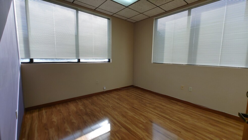 More Photos Of 7171 N University Dr, Tamarac Medical For Lease