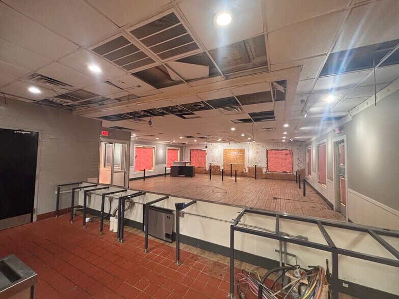 More Photos Of 1295 S 11th St, Niles Fast Food For Lease